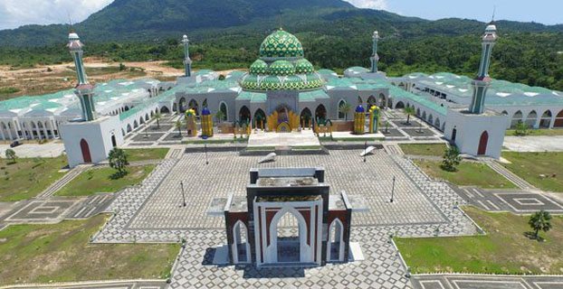 masjid agung natuna, masjid raya natuna, masjid terbesar di riau, taj mahal indonesia