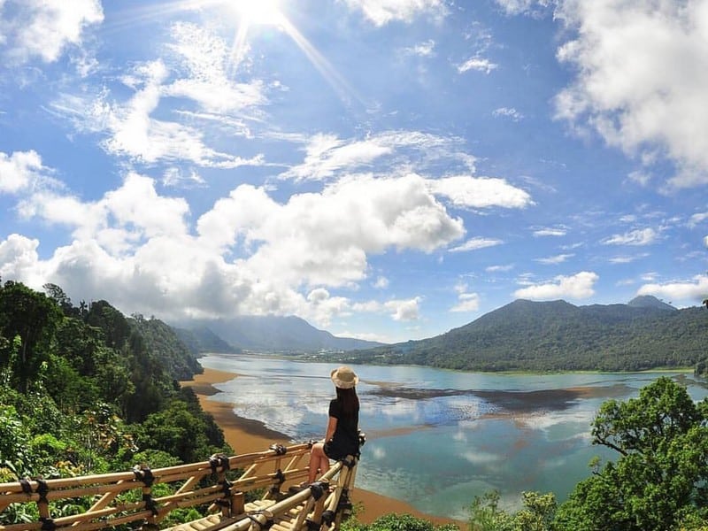 Keindahan Danau Buyan Di Bedugul Bali
