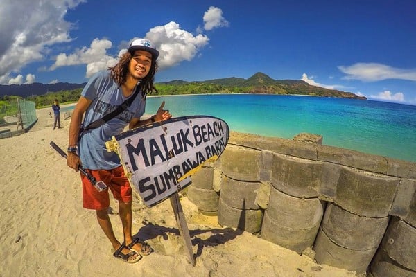 Pantai Maluk – Wisata Sumbawa Barat