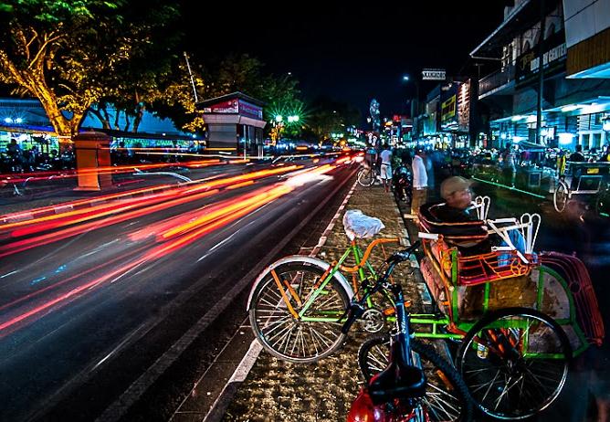 Wisata Malam di Yogyakarta