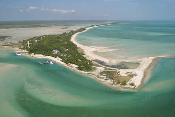 Pantai Kamalame Cay