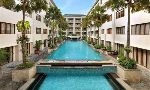 Kolam Renang Aston Kuta Hotel & Residence