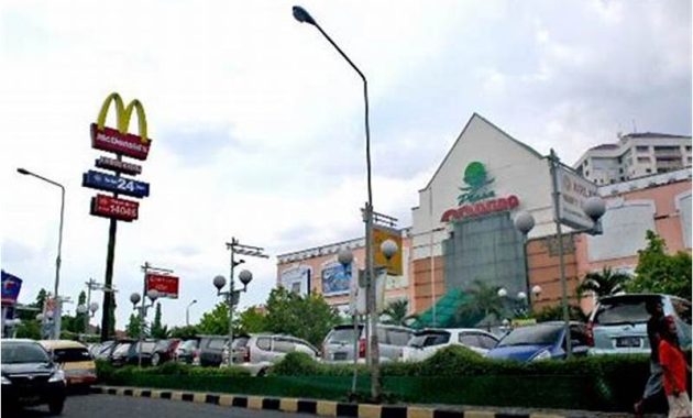 Ulasan Pelanggan Tentang Plaza Indonesia