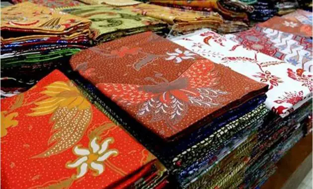 Souvenir Batik Modern