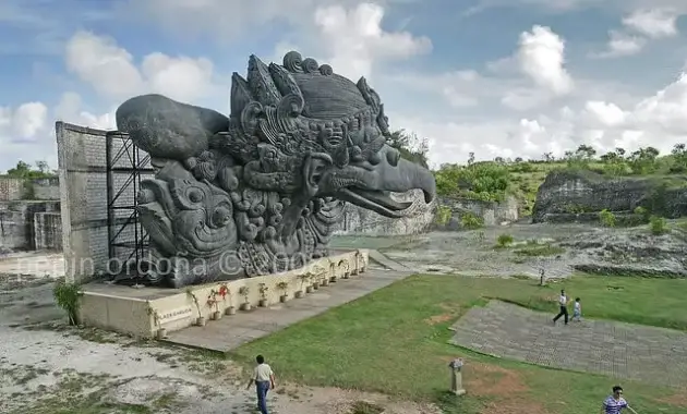 Objek Wisata di Bali Garuda Wisnu Kencana
