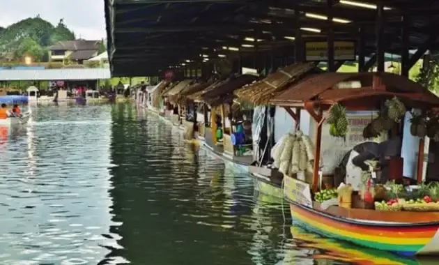lokasi wisata Floating Market lembang