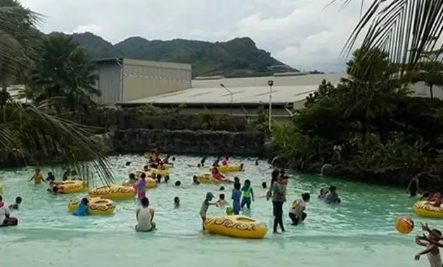 Kolam Ombak Kampung Batu