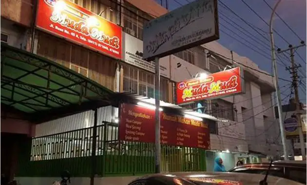 Tempat Makan Di Makassar Yang Unik