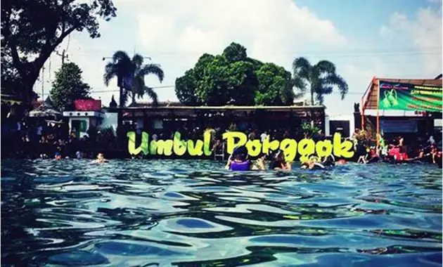 Kawasan Wisata Umbul Ponggok