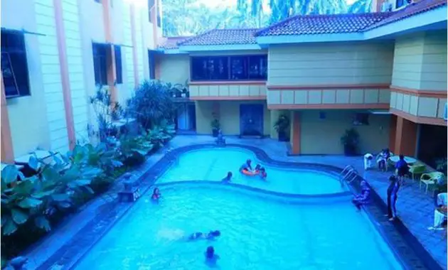 Kolam Renang Permata Hotel Bandung