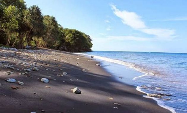 Pantai Ujong Batee