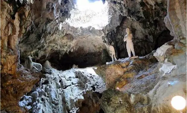 Jatijajar Cave